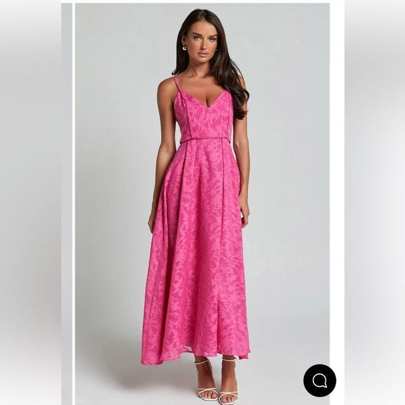 SHOWPO Dress Philine NWT Flowy V Neck Fit and Flare Maxi Jacquard Pink Size US 8 - Picture 4 of 14